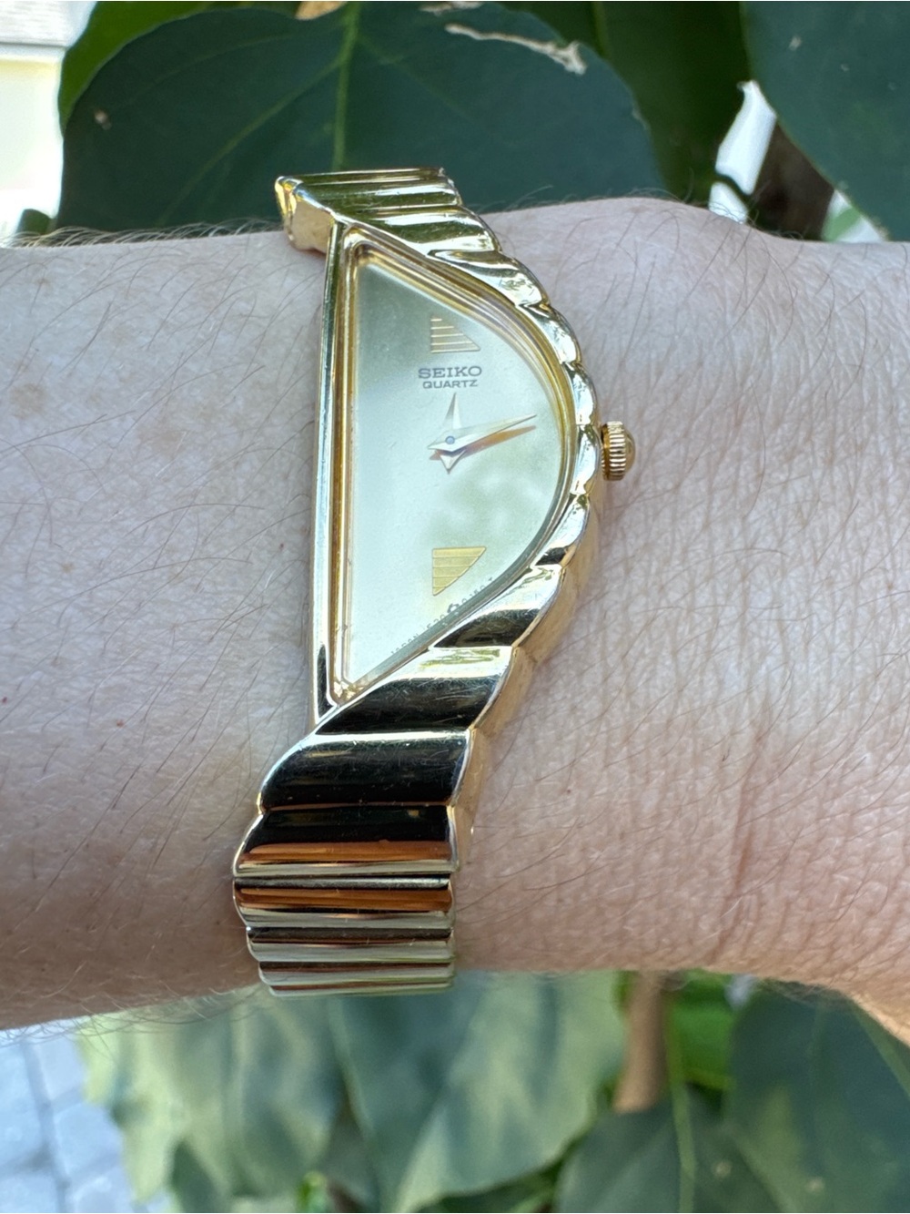 Seiko Rivoli "Half Moon" asymmetric Vintage ladies watch (reference 1F20-5D59),